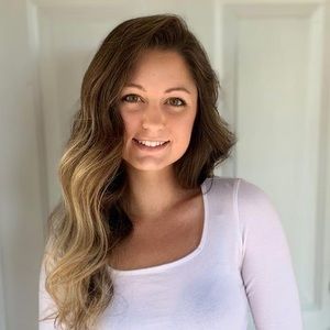 Meet your Posher, Holly